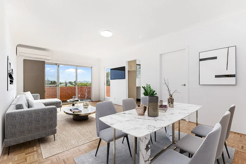 Sun filled Top Floor 2 Bedroom Plus Study - DEPOSIT TAKEN