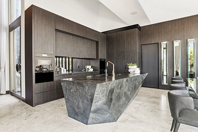 193 Stuart Street, Blakehurst, NSW 2221, 5 Bedrooms, 6 Bathrooms, House