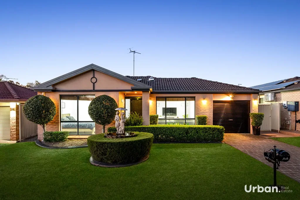 Casula 6 Slaapkamer THE ANSWER TO YOUR PROPERTY SEARCH!