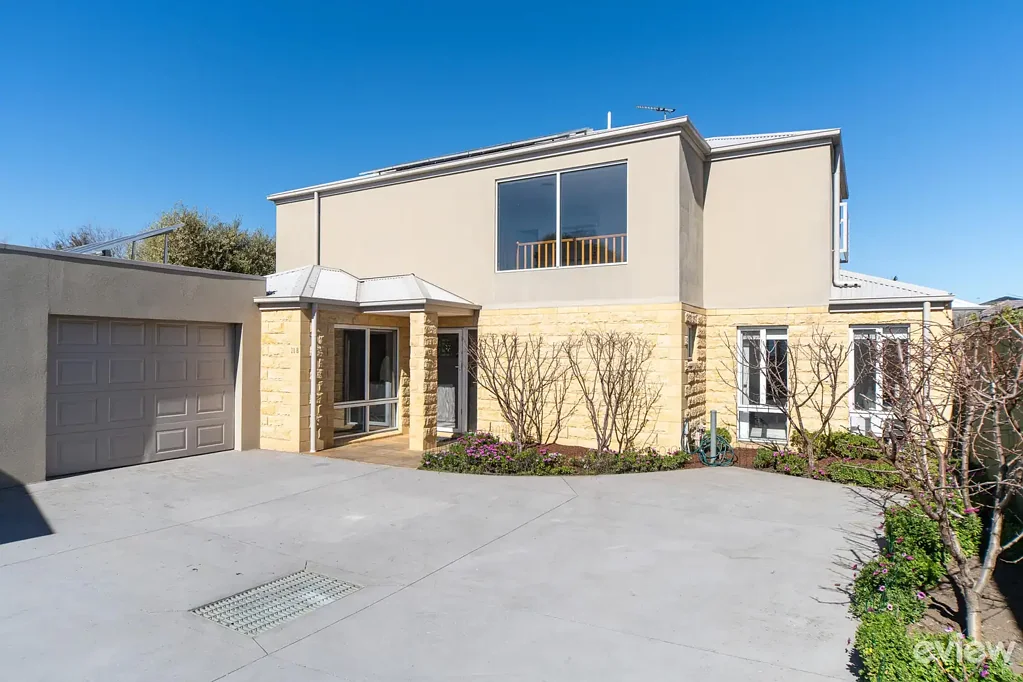 2/28 Robinsons Road, Seaford, VIC 3198