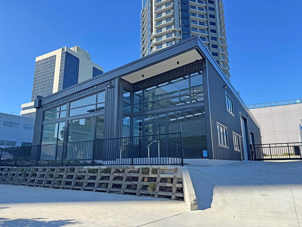 Takapuna HIGH PROFILE RETAIL/SHOWROOM