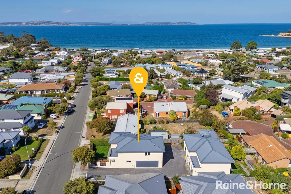 1/17 Pearsall Avenue, Blackmans Bay, TAS 7052