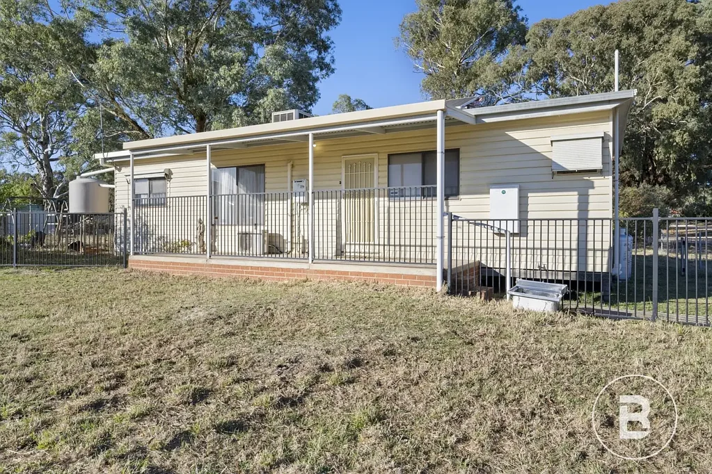 Redbank 2房  CHARMING COUNTRY ESCAPE – SMALL TOWN LIVING IN REDBANK