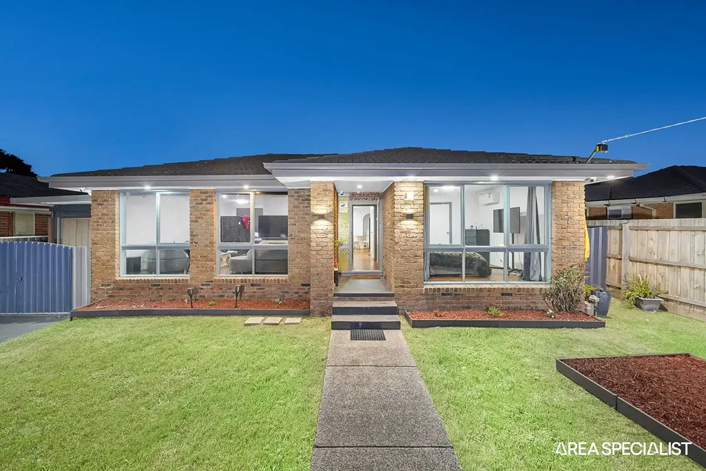 100 Fordholm Road, Hampton Park, VIC 3976