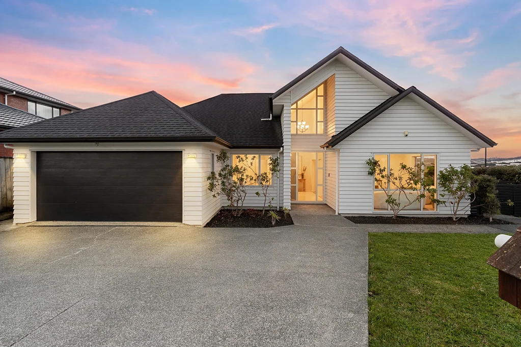 Millwater 4房  Corner, Elevated, Views & Room for a boat