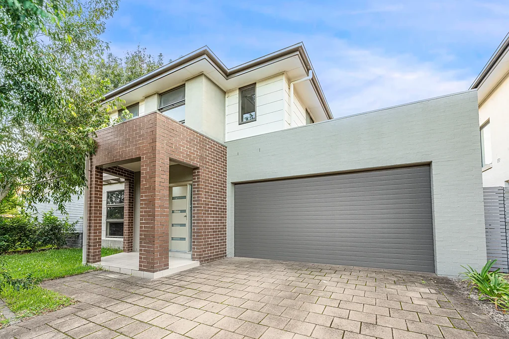 The Ponds 4ਬੈੱਡਰੂਮ Under Contract