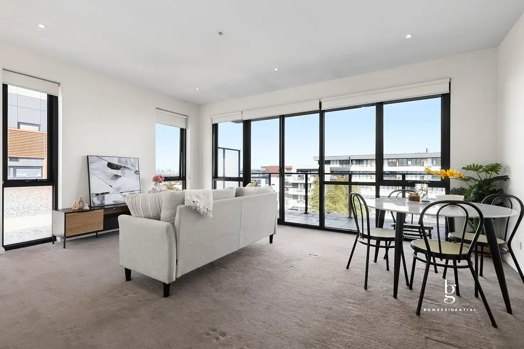 Maribyrnong 1 Bedroom City Views & Contemporary Comfort in Maribyrnong!