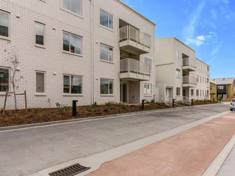 Henderson 2房  Stop Renting and Start Owning Your Own Property!