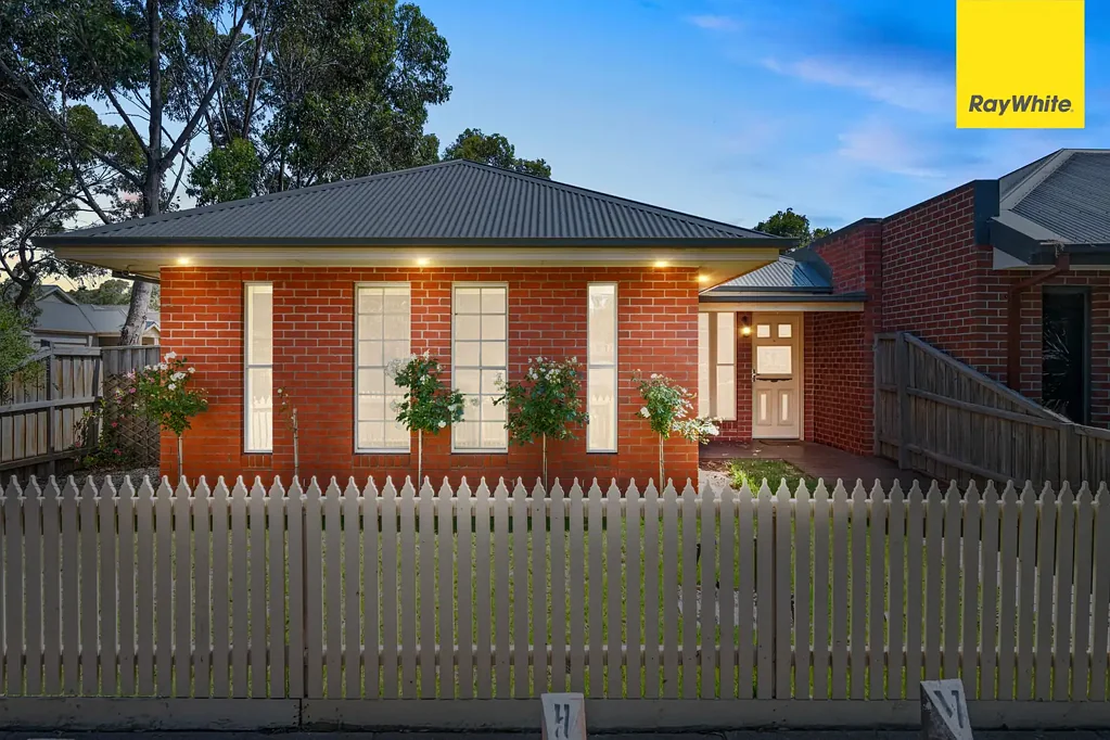25 Walhalla Drive, Eynesbury, VIC 3338