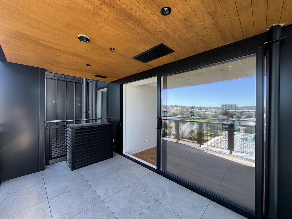 High End Apartment with Uninterrupted Views