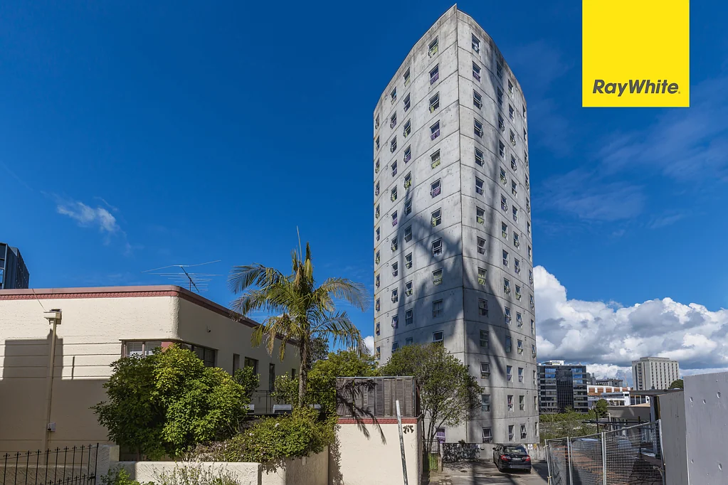 16B/15 Whitaker Place, Grafton, Auckland City, Auckland