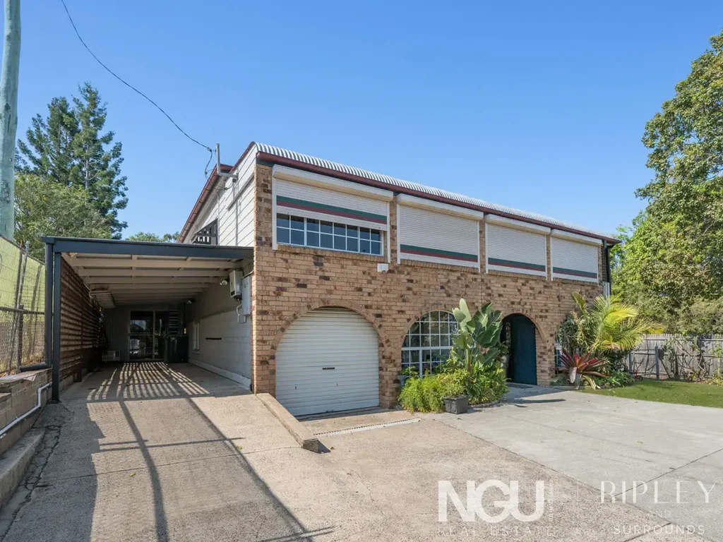 North Ipswich 5कमरा Dual Living & Character Charm on a Big Block