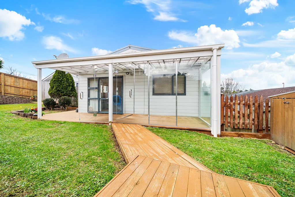 Totara Vale 3部屋 North-Facing and Spacious Family Home