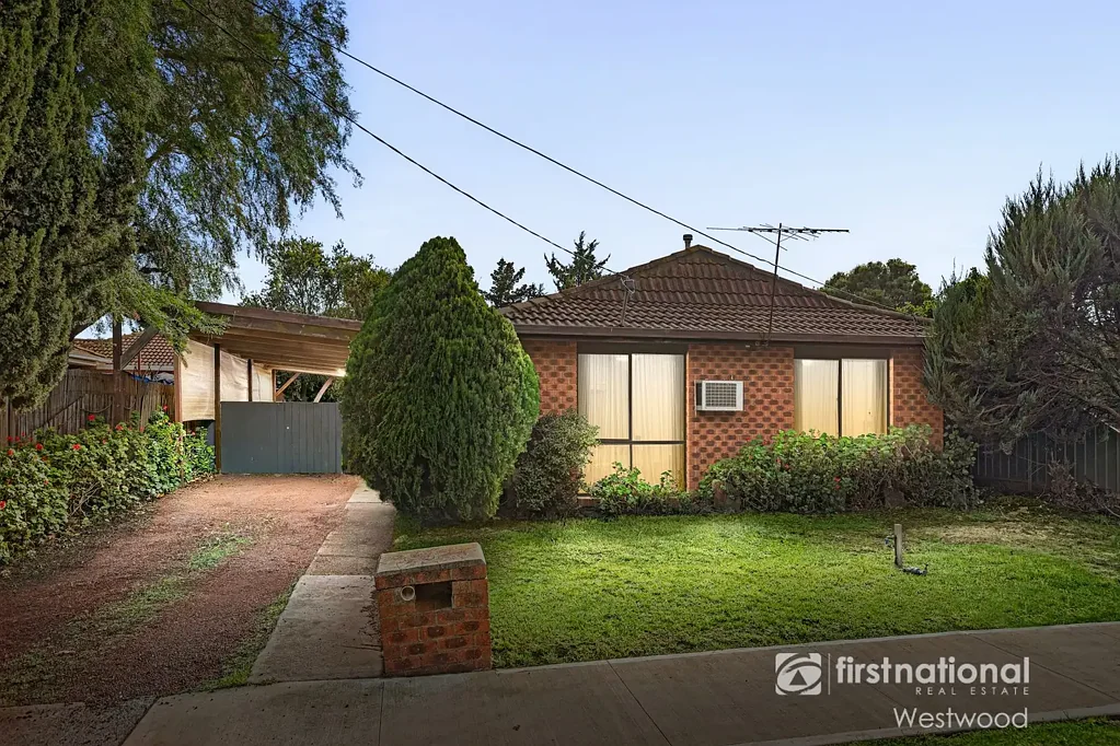 Werribee 3침실 Auction Saturday 1st August @ 11:00am