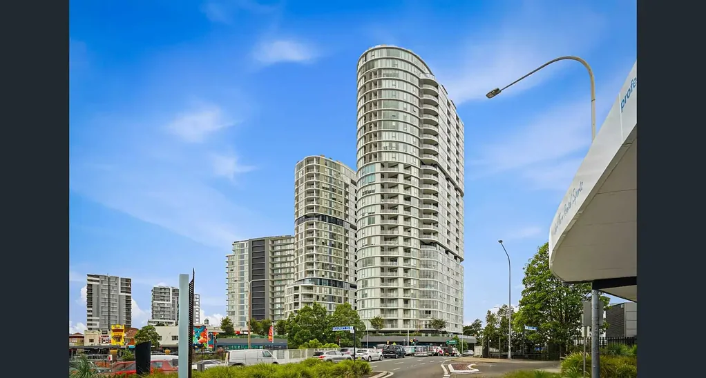 Luxurious 3-Bedroom Executive Residence in "The Langston"