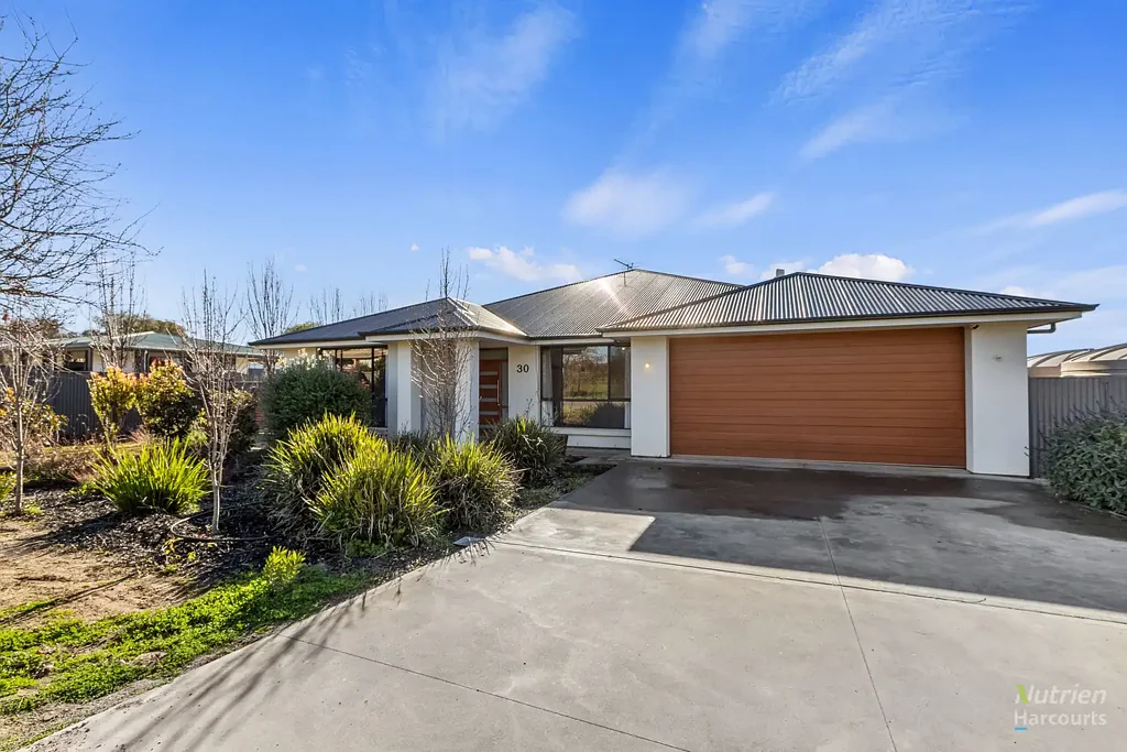 Auburn 4房  Executive Family Living in Prime Auburn Location