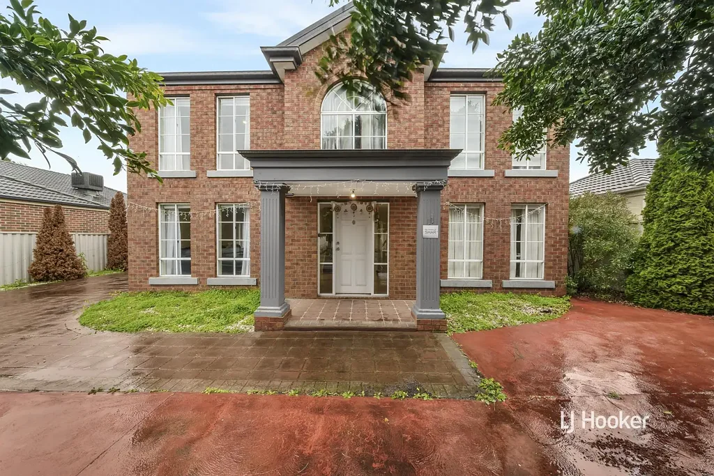 Caroline Springs 5房 宽敞生活空间，优越地理位置相得益彰 Spacious Living with an Exceptional Location to Match