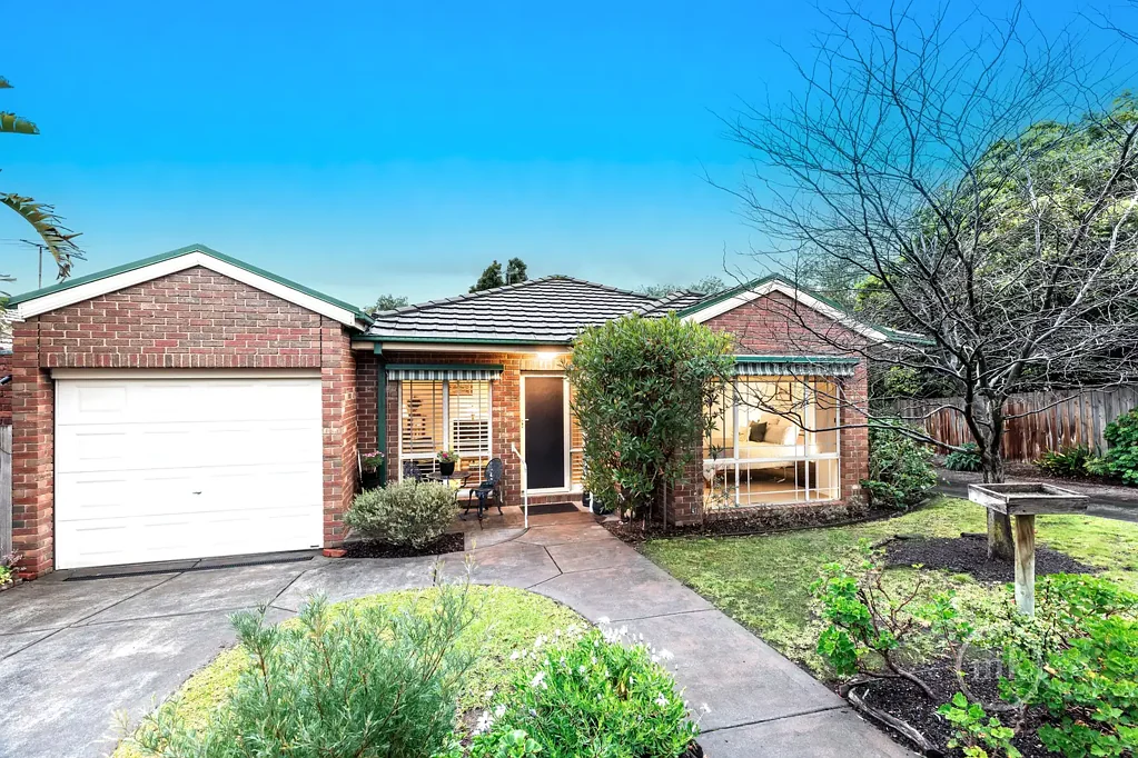 Macleod 3 Bedroom Beautifully Proportioned and Perfectly Positioned