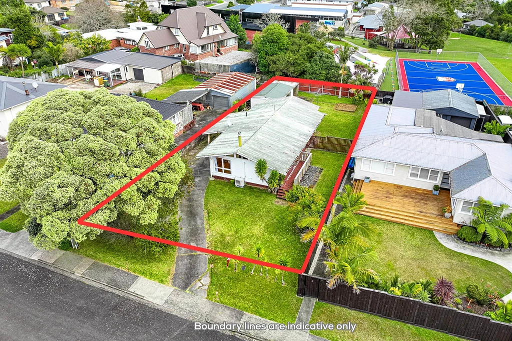 6 Robert Burke Place, Henderson, Waitakere City, Auckland Great Area