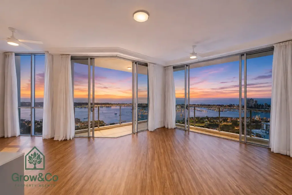 Southport 3Kwarto 28th Floor Panoramic Oceanfront Views! This Could Be Your Next Home!