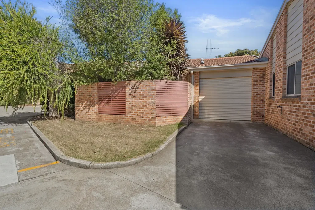 Convenient Living in Jerrabomberra