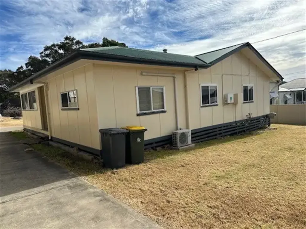 3 Bedroom + Study house in Stanthorpe
