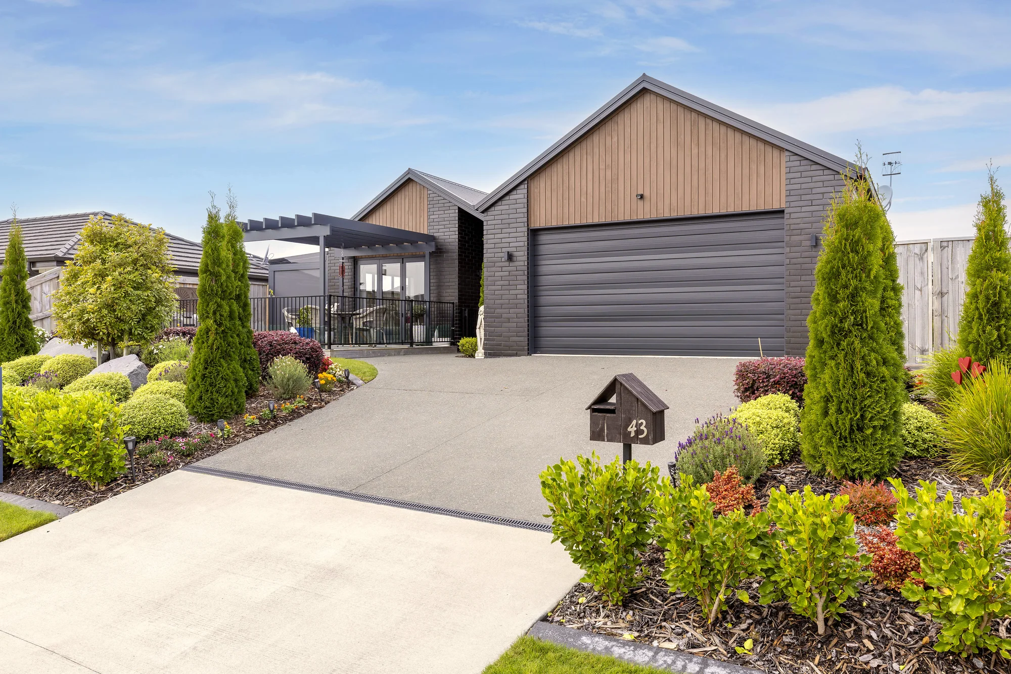 Wharewaka 3 Bedroom The keys are ready to handover