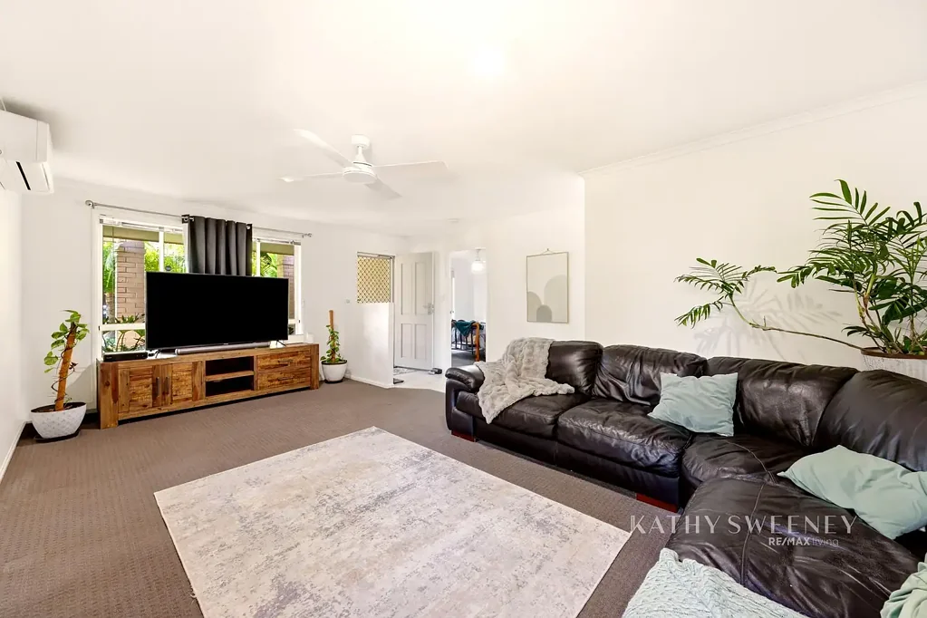 Burpengary 4침실 Move-In Ready Family Home in Sought-After Location