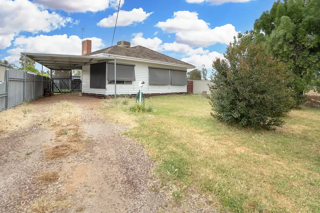2 Mokana Street, Kerang, VIC 3579