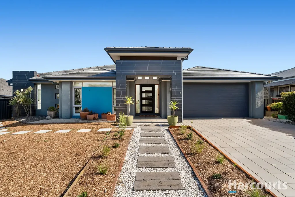 4 Myrtle Street, Fern Bay, NSW 2295