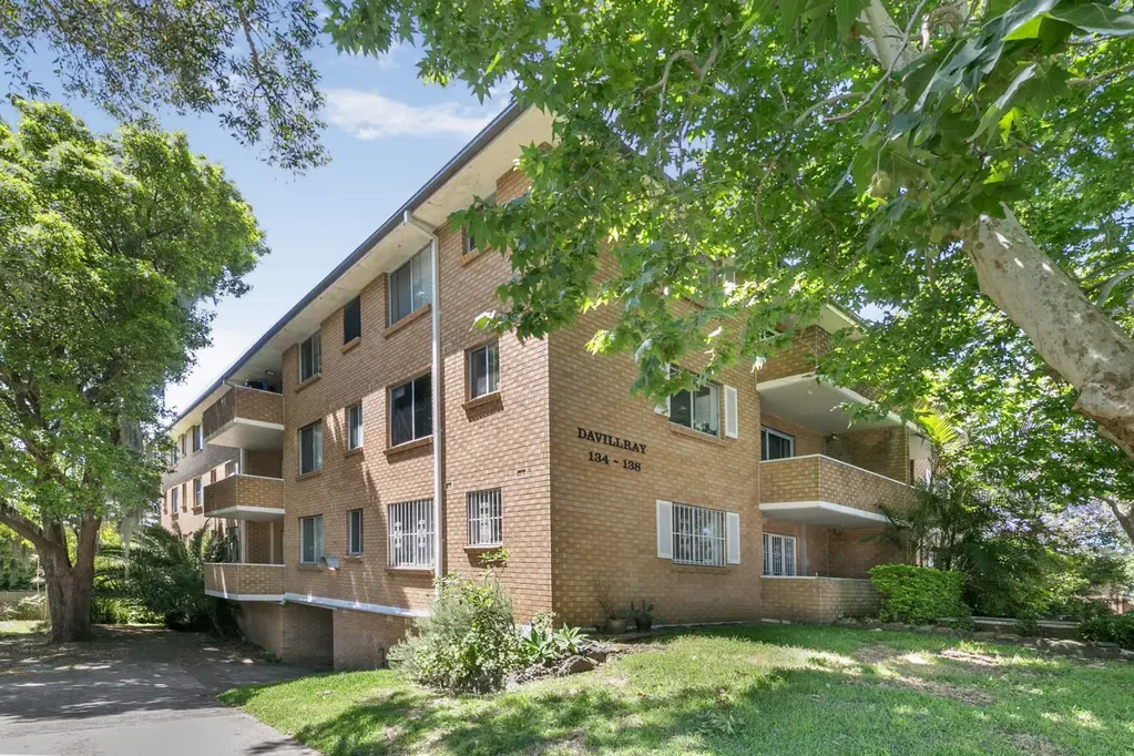Abbotsford 2 Slaapkamer Large Elevated Ground Floor Apartment with Leafy Outlook