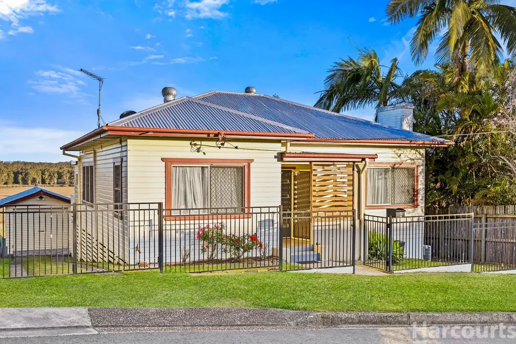 East Kempsey 3 Bedroom Classic, modern charm in East Kempsey.