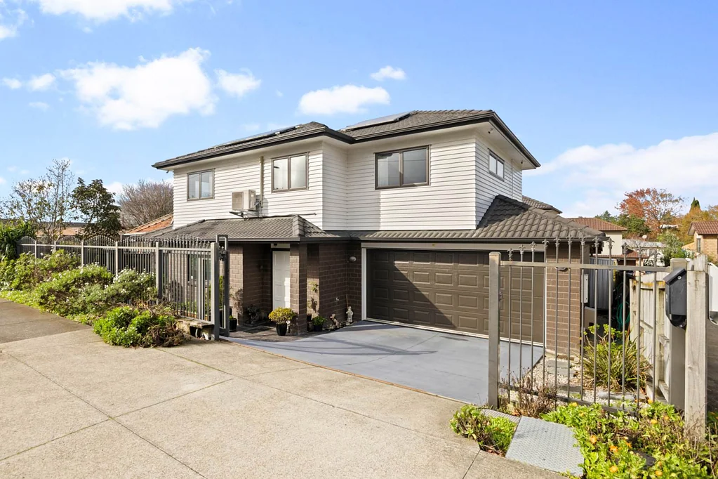 Papatoetoe 4침실 Well-Maintained Family Home!
