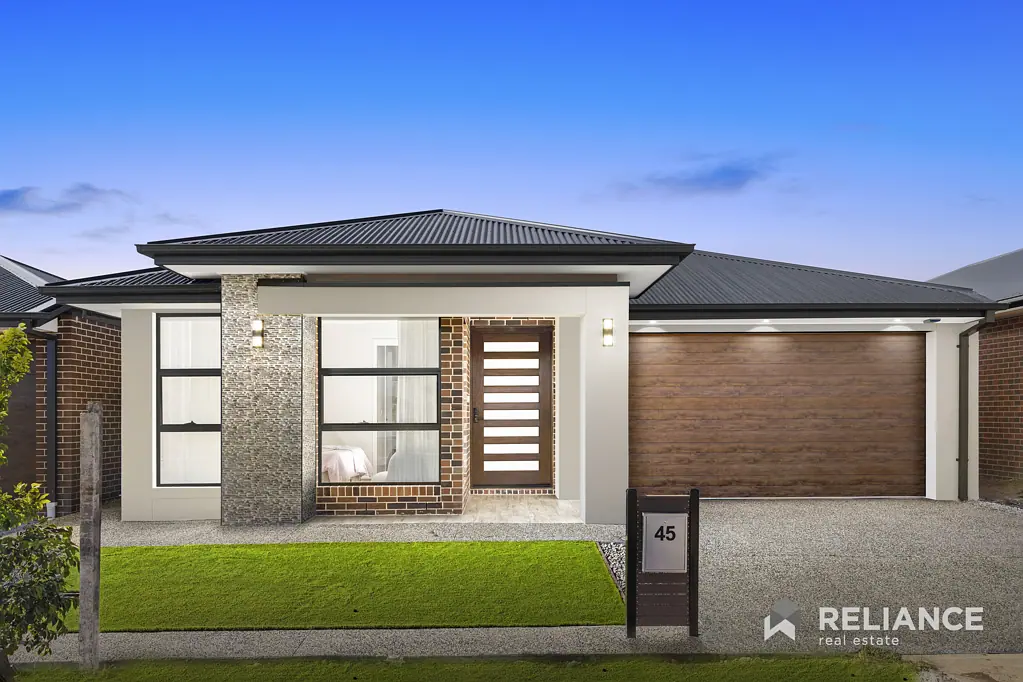 45 Ravenscraig Drive, Strathtulloh, VIC 3338