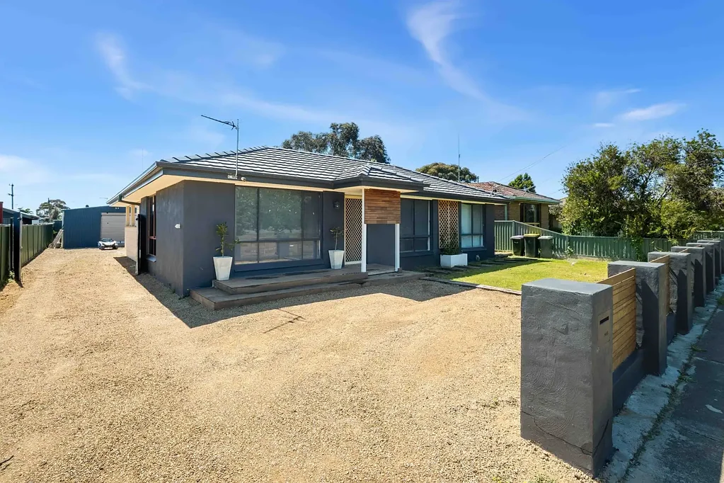 150 Learmonth Road, Wendouree, VIC 3355
