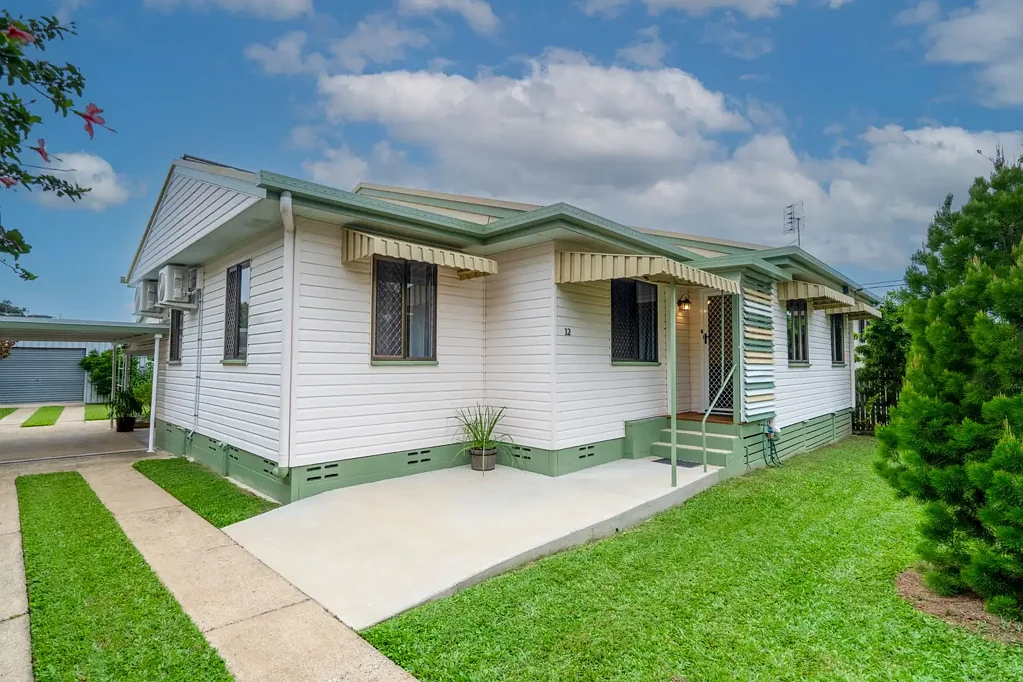 12 Roberts Avenue, North Mackay, QLD 4740