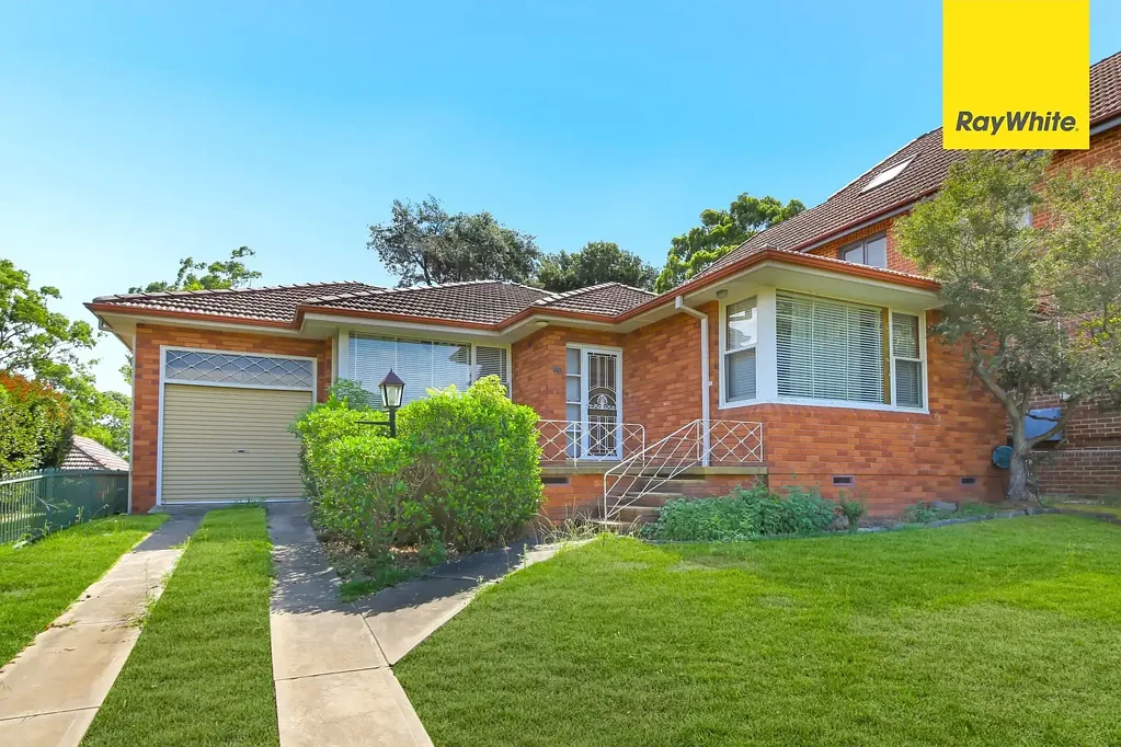 Comfortable Family Home in Quiet & Convenient Location