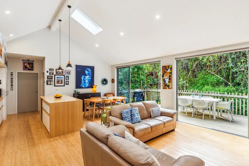 Paraparaumu 2ਬੈੱਡਰੂਮ Bush Therapy Awaits ~ Secure your Retreat before Auction