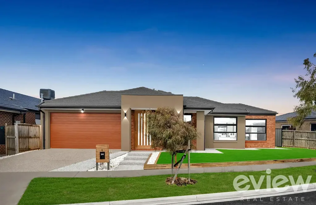 Having two ensuites is quite rare in Manor Lakes!