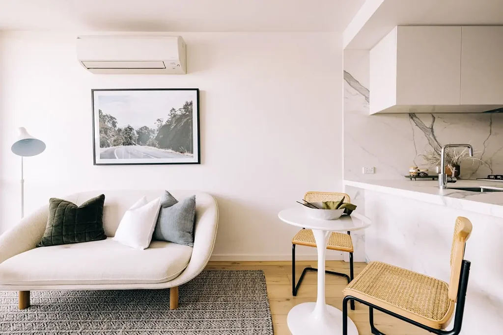 Contemporary residence in the buzzing heart of Balaclava.