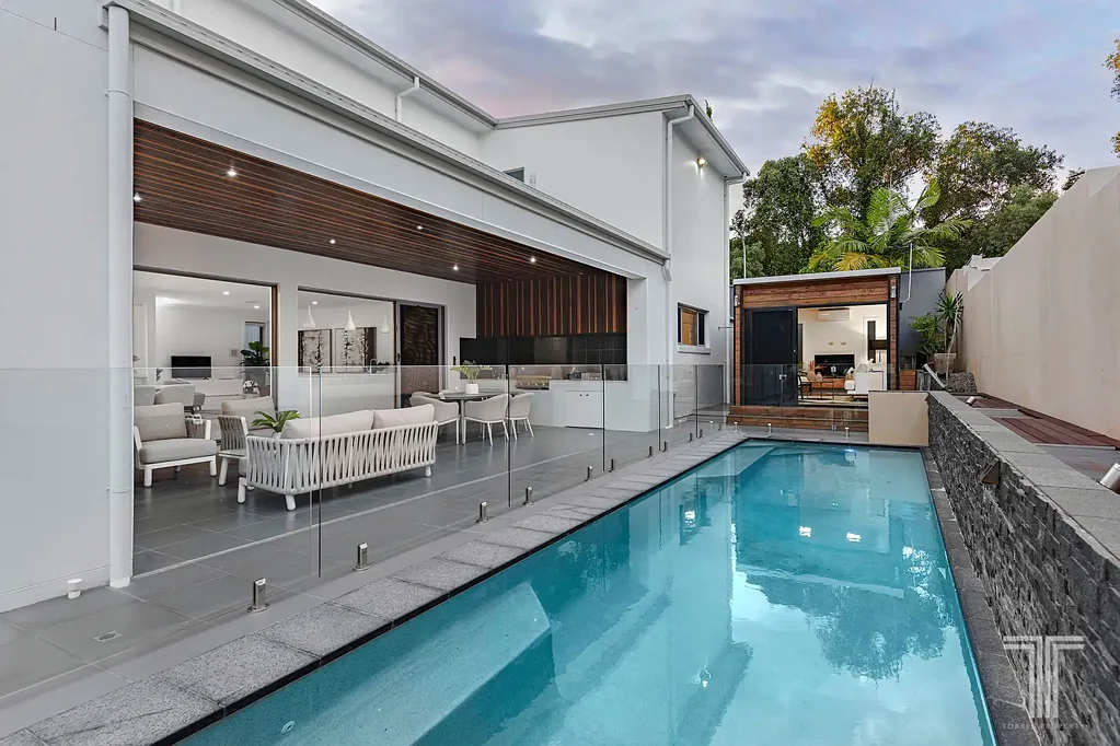 Carindale 5 Bedroom Architectural Family Oasis with Pool and Cinema