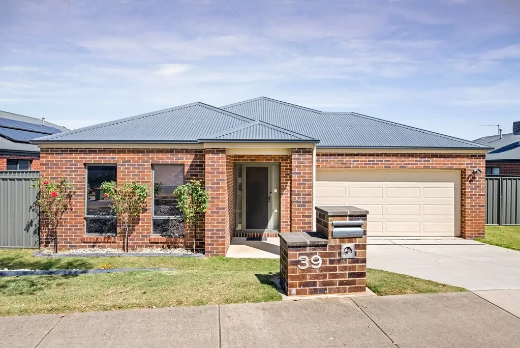 Large family / Executive Home Wodonga