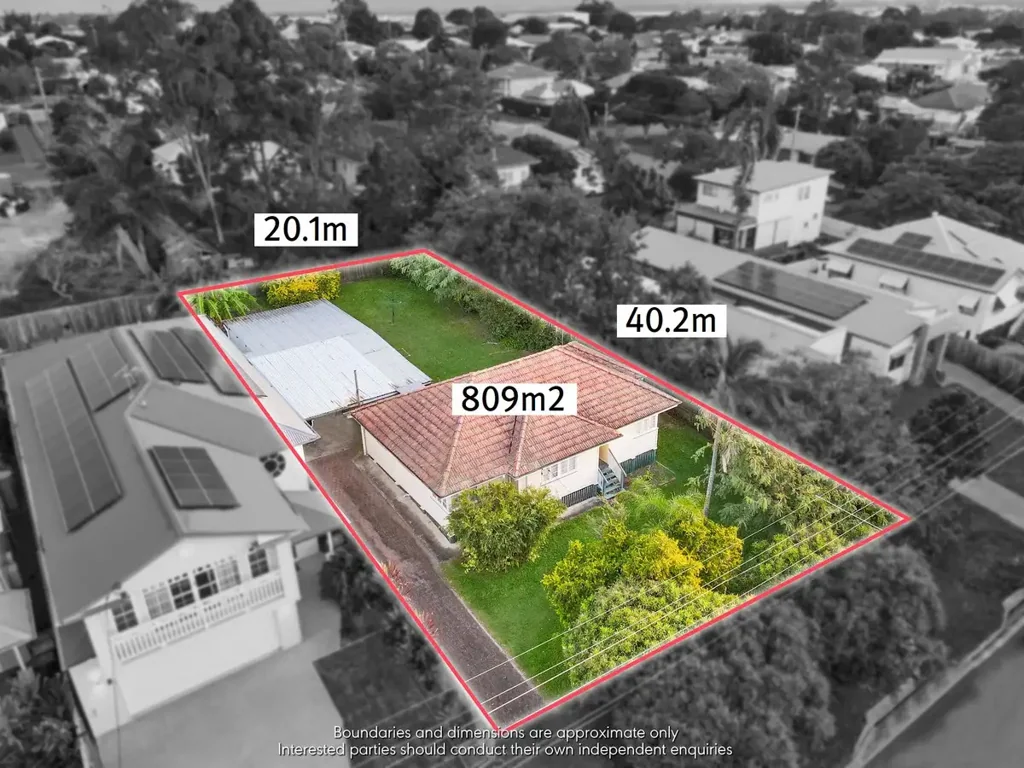 Salisbury 3Habitaciones 809m2 POST WAR BEAUTY ON ELEVATED NESS!