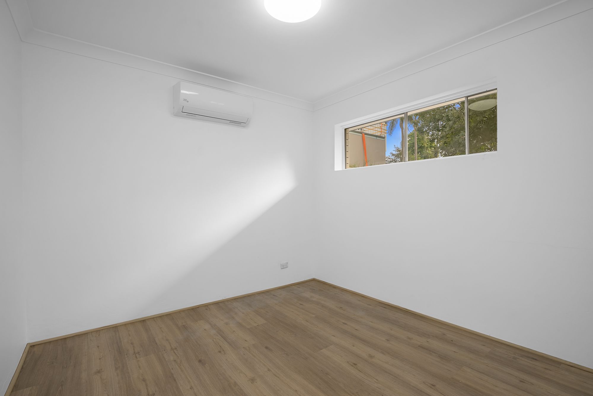 73 HONOUR AV, CHELMER QLD 4068, 0 habitaciones, 0 baños, House