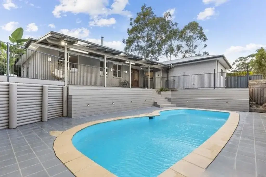 Grand Luxury Home with Alfresco & Pool in Prestigious Location !!
