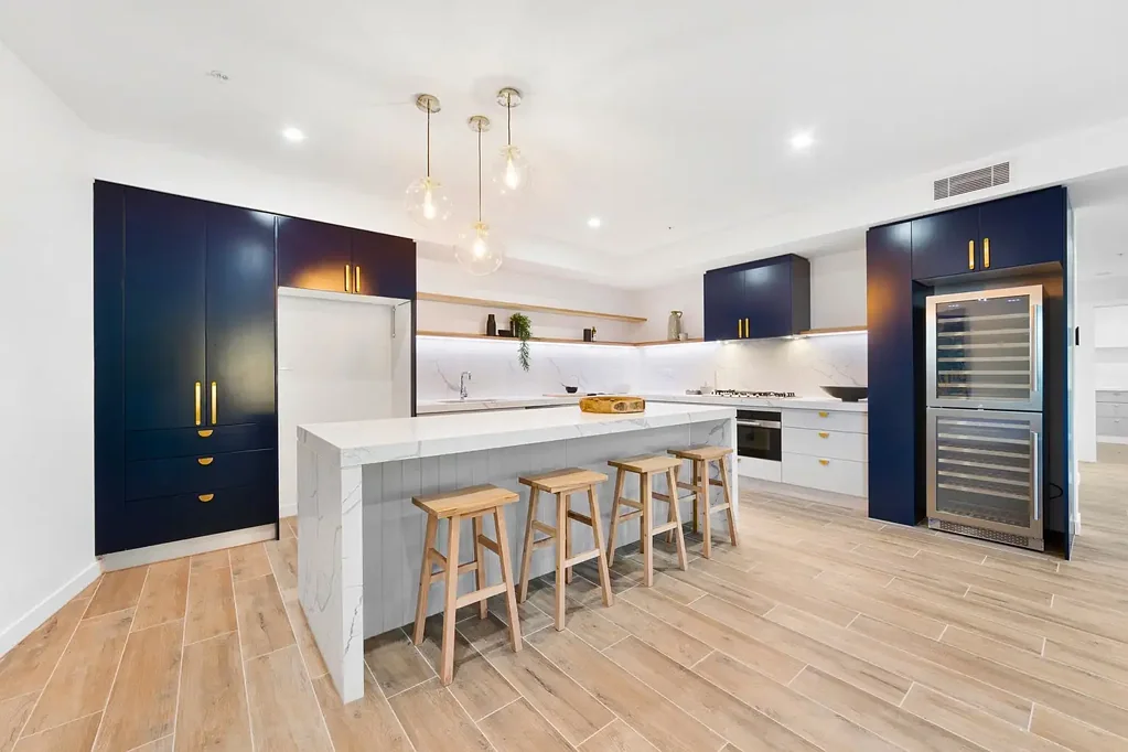 1106/25 Mann Street, Gosford, NSW 2250