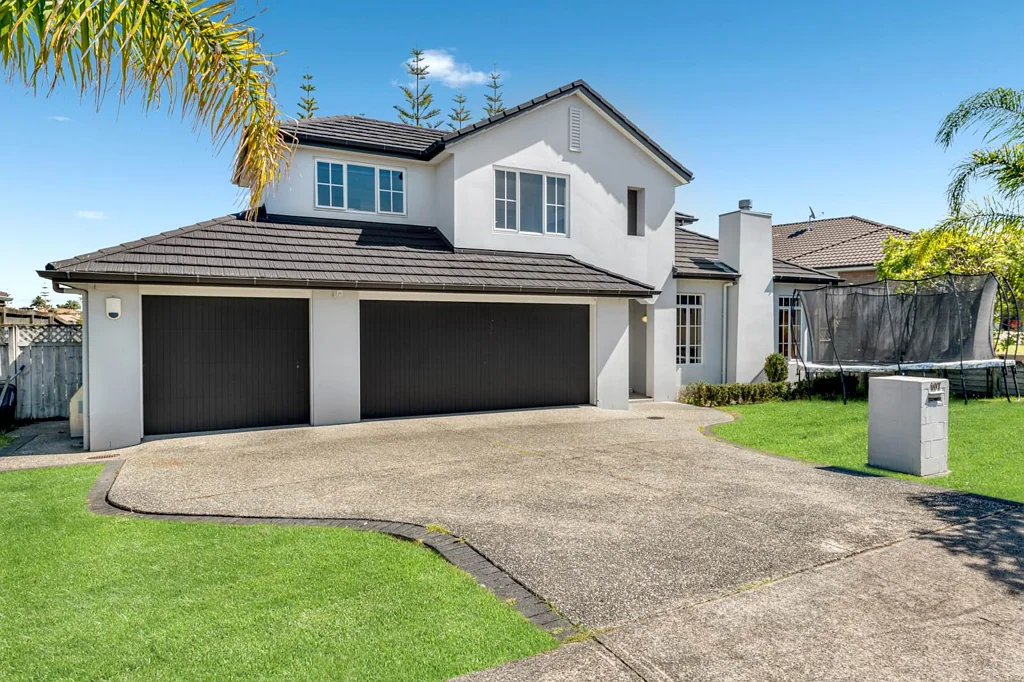 Beachlands 5 Bedroom UP FOR GRABS! - PRICE SLASHED $200K under new CV