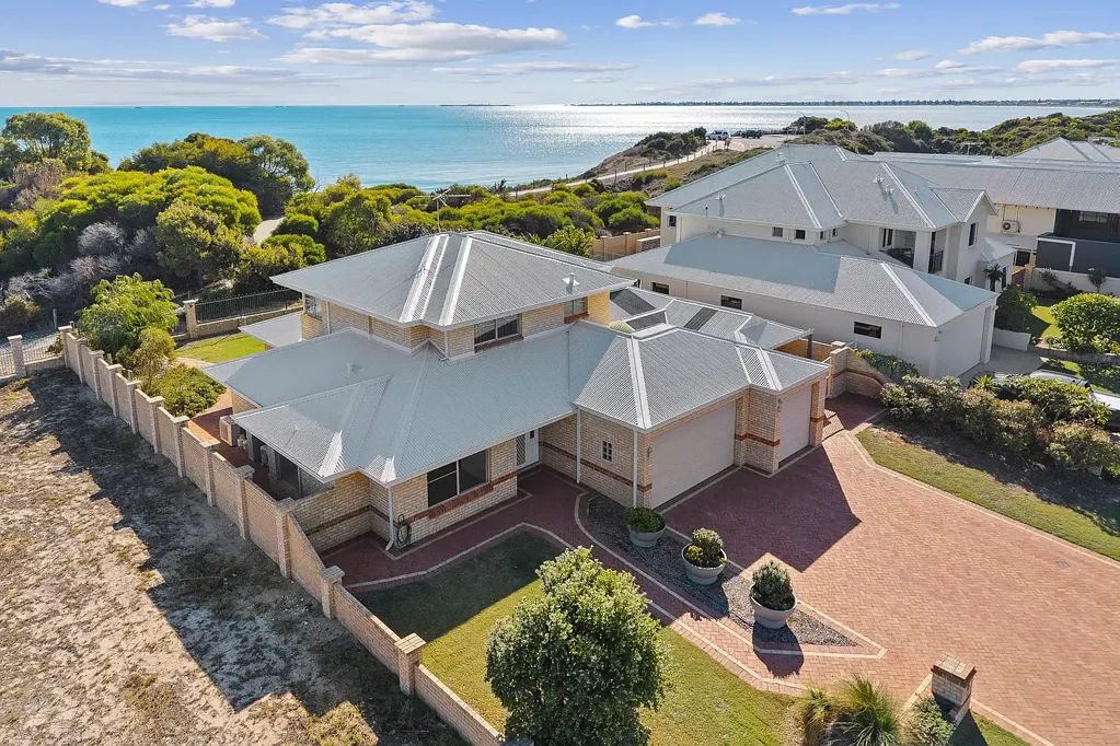 8 Cardiff Place, Warnbro, WA 6169
