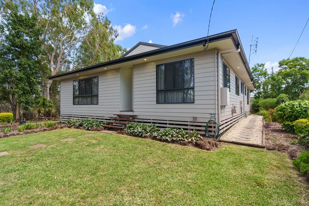 30 James Street, Dalby, QLD 4405