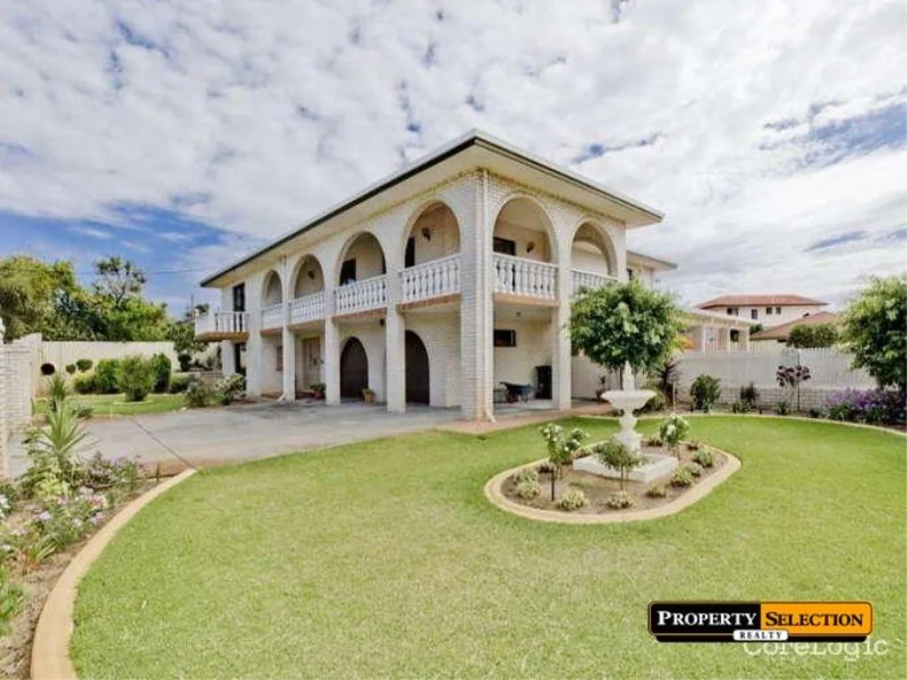 Stirling 5 Bedroom Majestic Multi-Generational Haven - A Rare Opportunity